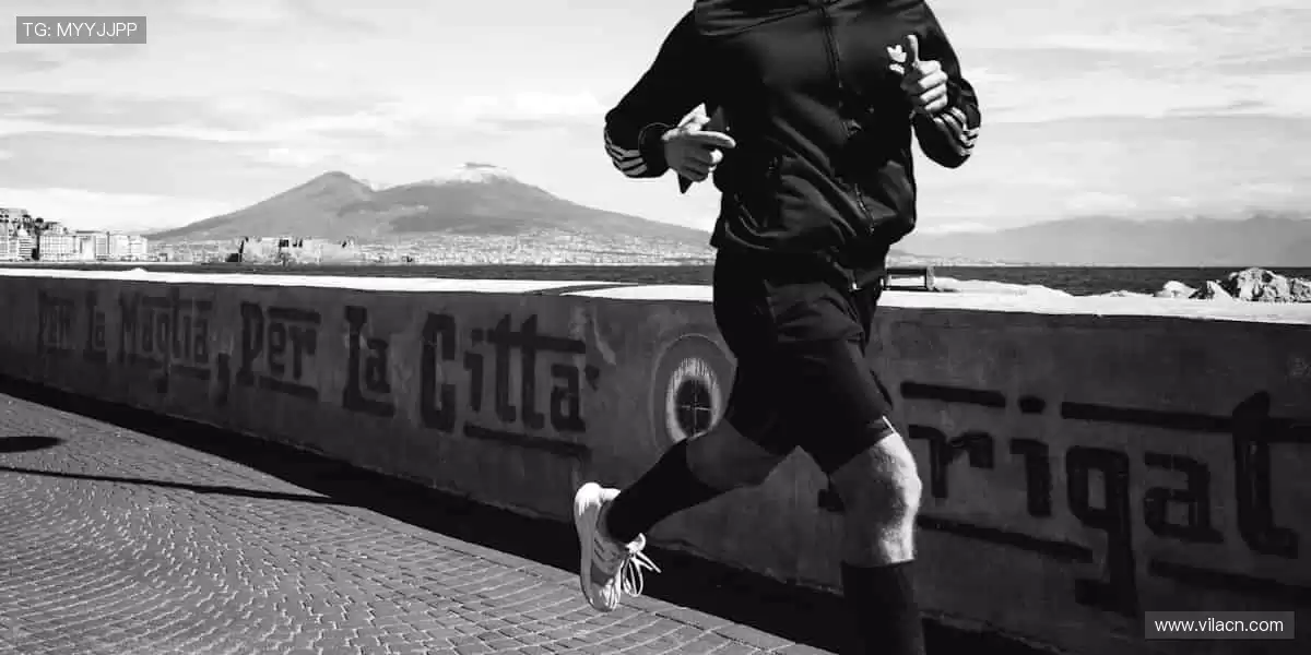 💻高清画质 + 实时弹幕，直播平台就是你的专属看台！